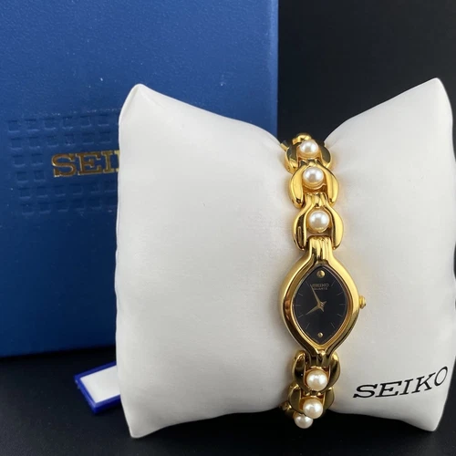 Vtg Seiko Ladies Gold Tone Dainty Petite Pearl Watch Elegant Timeless NOS W/Box