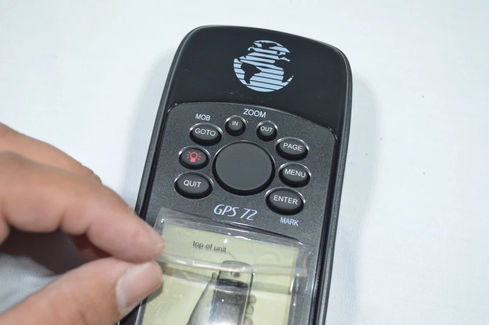 New NOB! GARMIN GPS 72 Handheld Waterproof Personal Navigator, 12 Channel GPS - Image 2 of 4