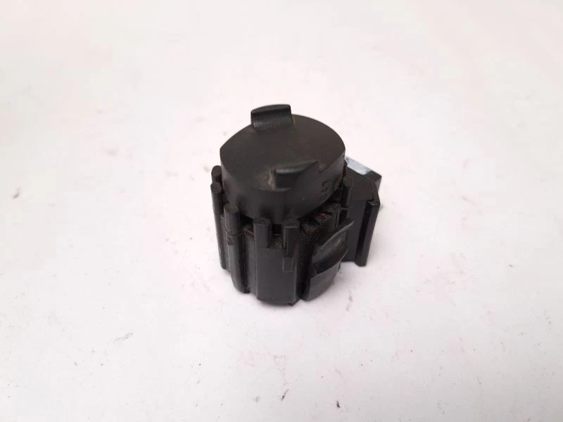 INTERRUPTOR DE APAGADO DEL ACELERADOR para MERCEDES-BENZ 400 1992 - 1993 Foto 2 de 4