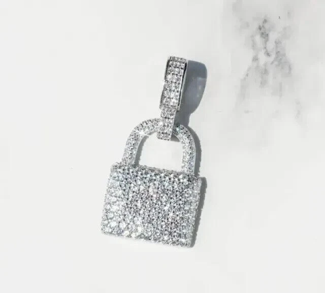 Мужской кулон с замком круглой огранки 2 карата с лабораторными бриллиантами покрытие белым золотом 14 карат серебро - Изображение 2 из 4