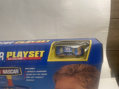 Hot Wheels 1998 Playset Nascar Sealed #65754 New - Picture 3 of 16