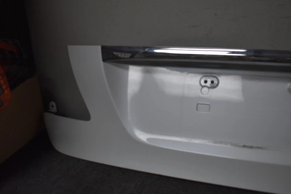 2007-2010 LEXUS LS460 REAR EXTERIOR GARNISH FACTORY OEM - Image 2 of 4