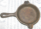 Vintage Small Cast Metal Skillet/ Ashtray 3 3/4" Diameter — photo 1