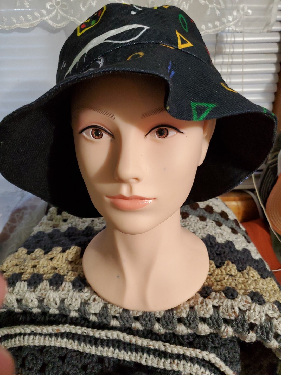 Stylish Cotton Bucket Hat for Sun Protection and Fashion-image