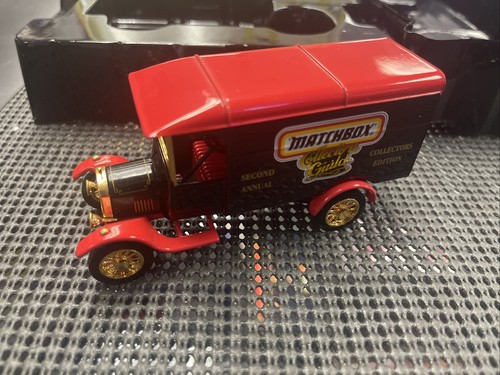 Matchbox Collectors Edition 1926 Ford TT Van Matchbox Collectors Guild YYM38030 - Picture 7 of 11