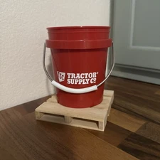 Tractor Supply Mini Bucket TikTok Viral HTF + Pallet