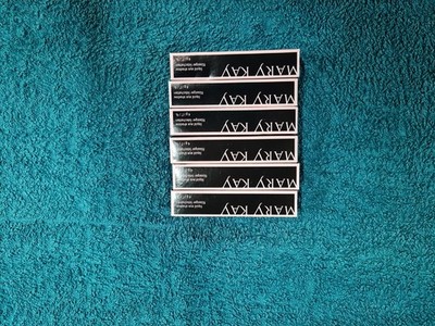 MaryKay Liquid Eye Shadow  LIGHT BEAM