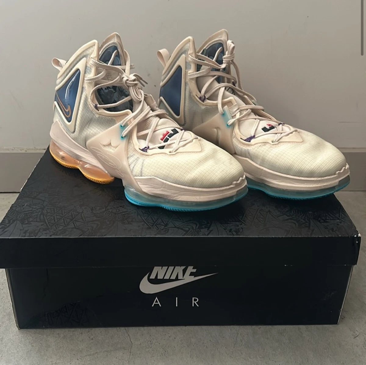 Nike LeBron 19 Minneapolis Lakers for Sale | Authenticity