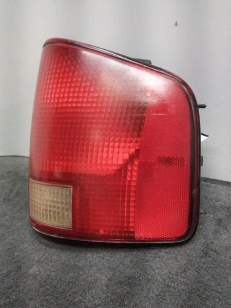 Passenger Tail Light Fits 94-03 S10/S15/SONOMA 848387 Foto 4 de 4