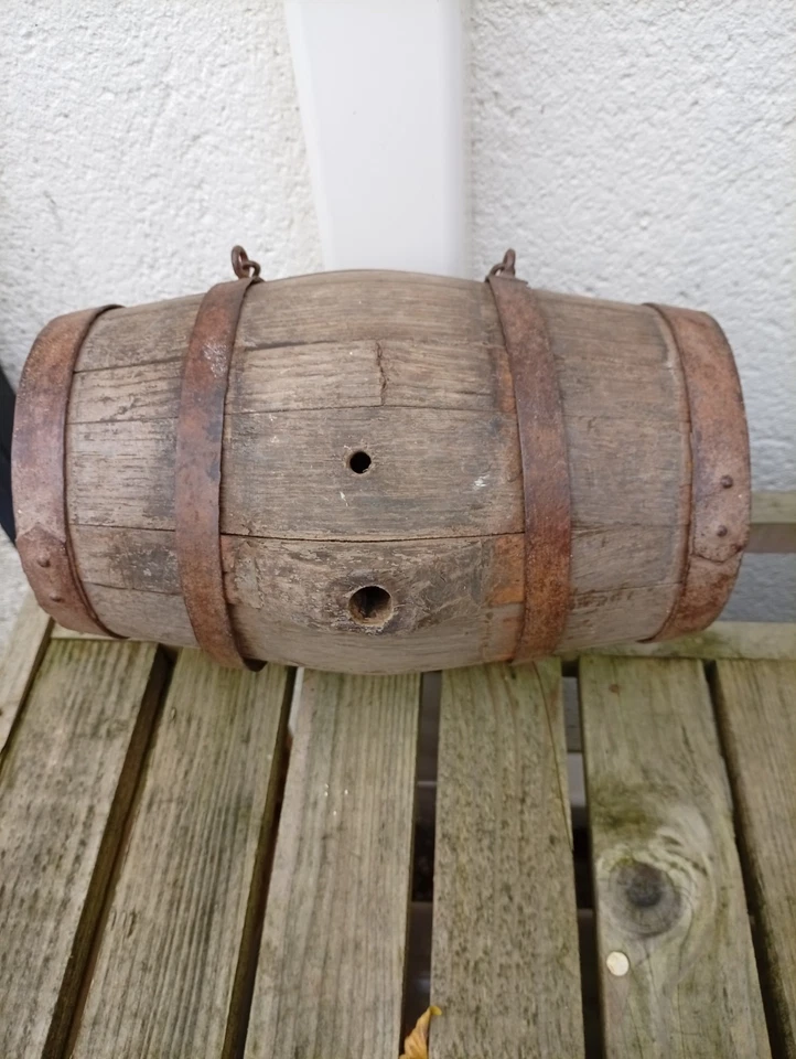 Gourde Tonnelet Petit Tonneau Ancien en Bois Cerclé Fer  ( Vendanges ) - Photo 2/4