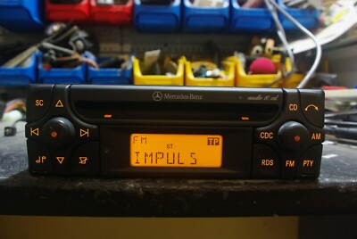 Oldtimer MERCEDES-BENZ AUDIO 10 CD autoradio ALPINE AL2910 mit CODE in Top zustd