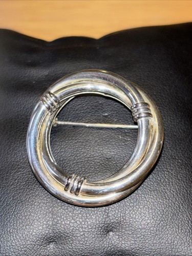 Vintage MWS 925 Sterling Silber Crossover Open Circle Brosche/Anstecknadel. 8 Gramm
