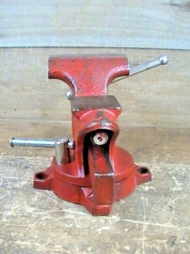 COMPANION 3-1/2" Bench Vise W/ Anvil & Swivel Base & 3-1/4" Opening Vintage - Picture 12 of 12