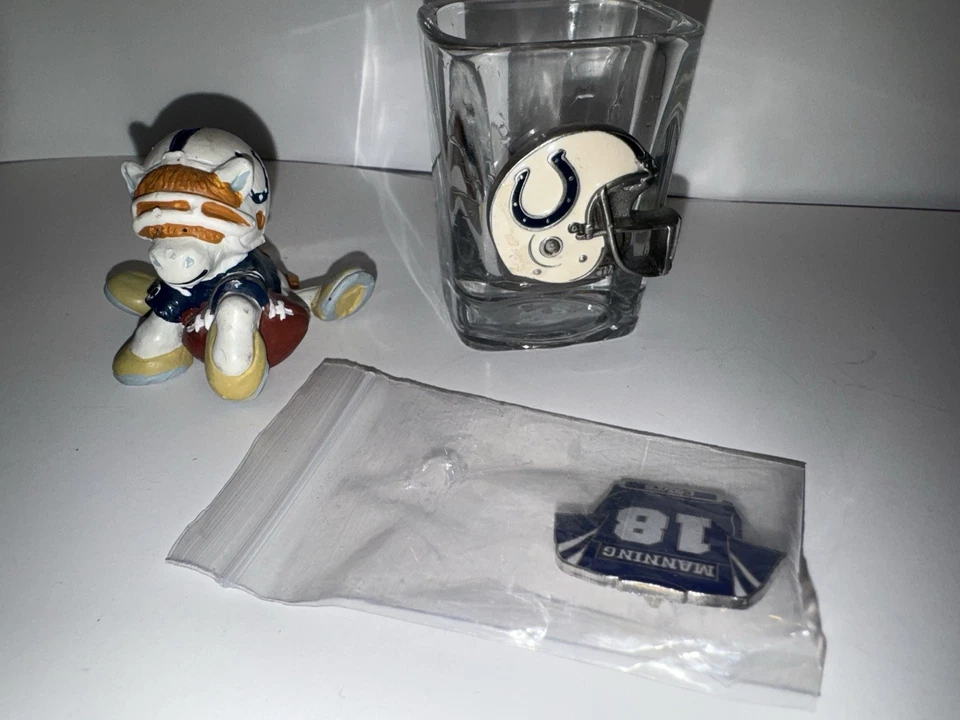 Vintage Set 1983 Baltimore (Indianapolis) Colts Mascot 2" Figure NFL Huddles - Image 4 of 4
