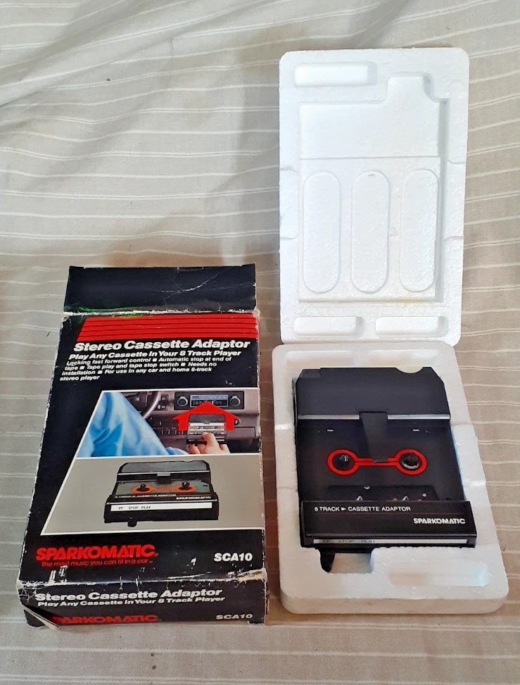 Adaptateur de cassette stéréo 8 pistes Sparkomatic d'occasion fabriqué