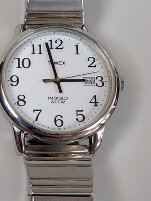 Timex Mens indiglo white dial with silver case and silver expanding braclet
