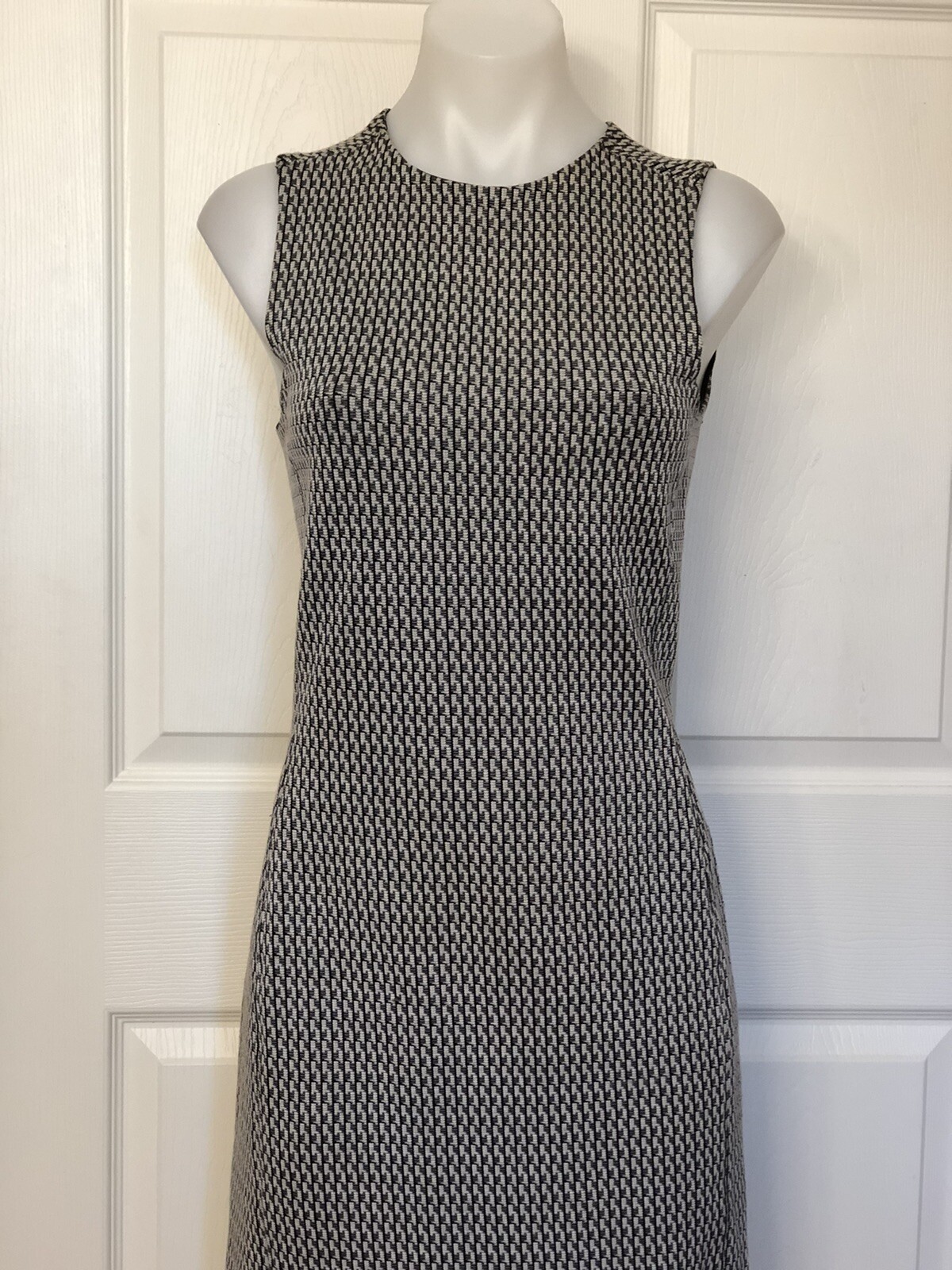 Theory Ekundayo Patterned Knit Dress Sz 4 Black/ … - image 9