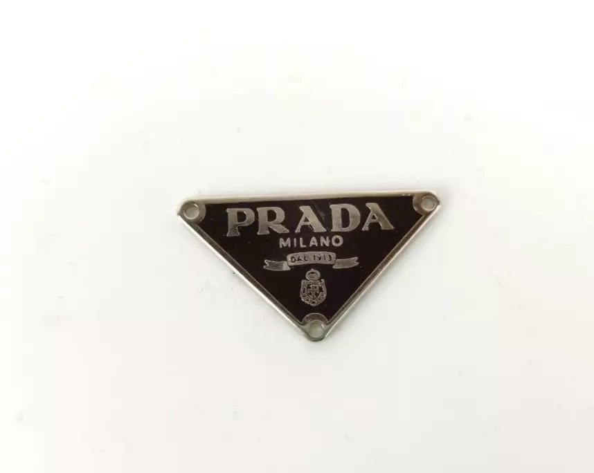 PRADA LOGO ORIGINAL BLACK USED BEDGE SYMBOL PLATE SIZES 33x33x30MM