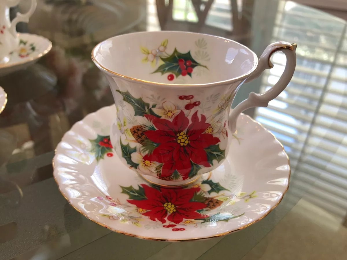 Never used vintage Porcelain Tea set Poinsettia for 6 people