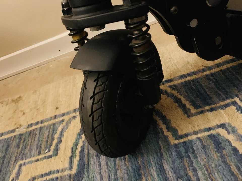 Scooter eléctrico plegable ECORECO-M5 ¡Solo 94 millas! ¡Apenas usado! Foto 4 de 4