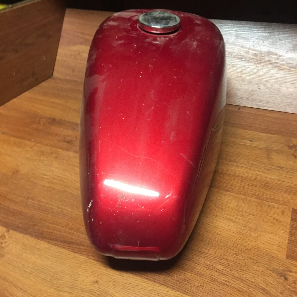 Harley Davidson Sportster 883 Iron Red Pearl New Never Run Great shape *CS Foto 4 de 4