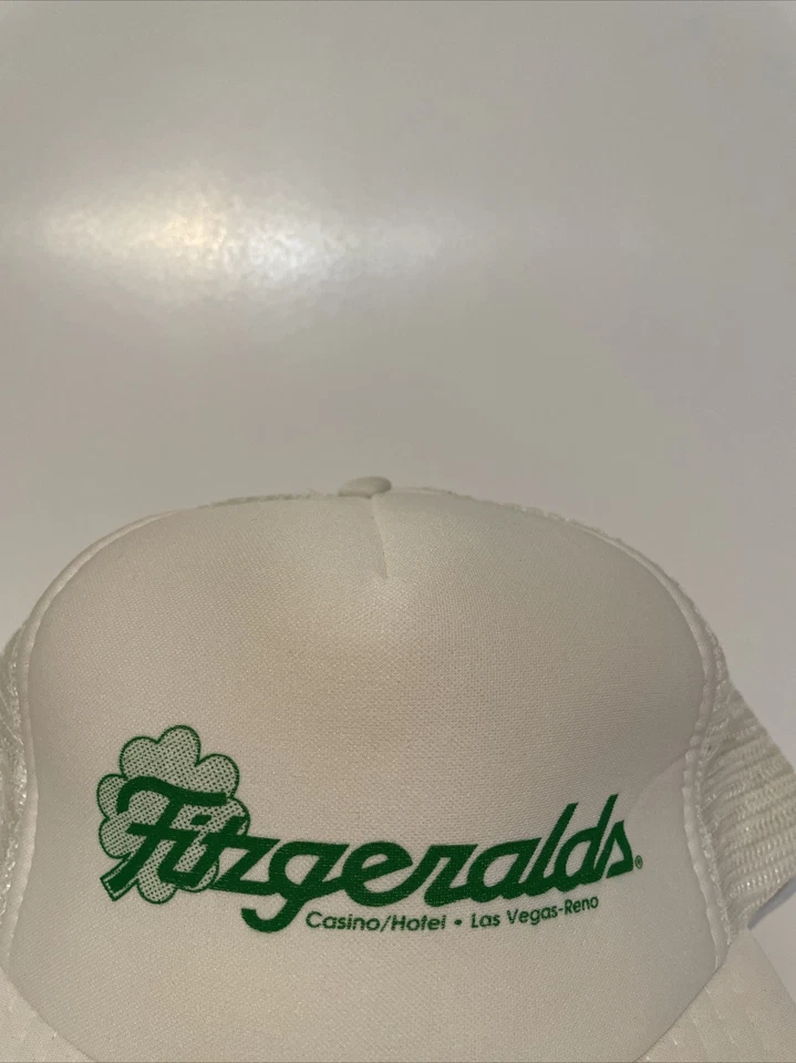 NUEVO De colección Fitzgeralds Casino Las Vegas Malla Ajustable Snapback Sombrero de Camionero Foto 2 de 4