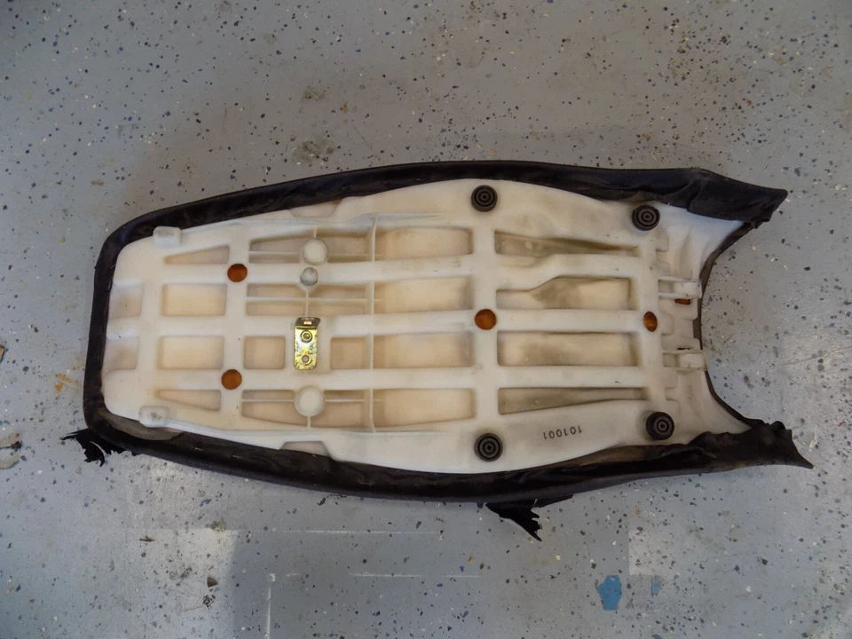 Yamaha YZF600R 1998 montaje de asiento OEM Foto 3 de 4