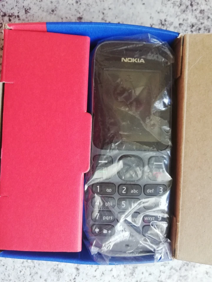 NOKIA 100 Mobile Phone Phantom Black 02 Brand New - Opened Box - Image 2 of 4