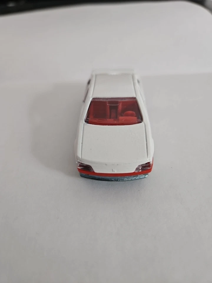Majorette No. 218 Peugeot 405 Mi 16 White Loose - Image 4 of 4