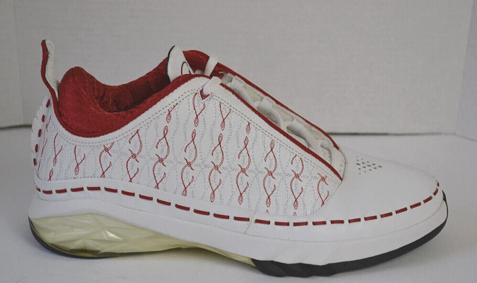 Jordan 23 OG Tamanho Baixo 10.5 Branco Varsity Vermelho (323405-161) 100% Autêntico 2008 - Imagem 4 de 4
