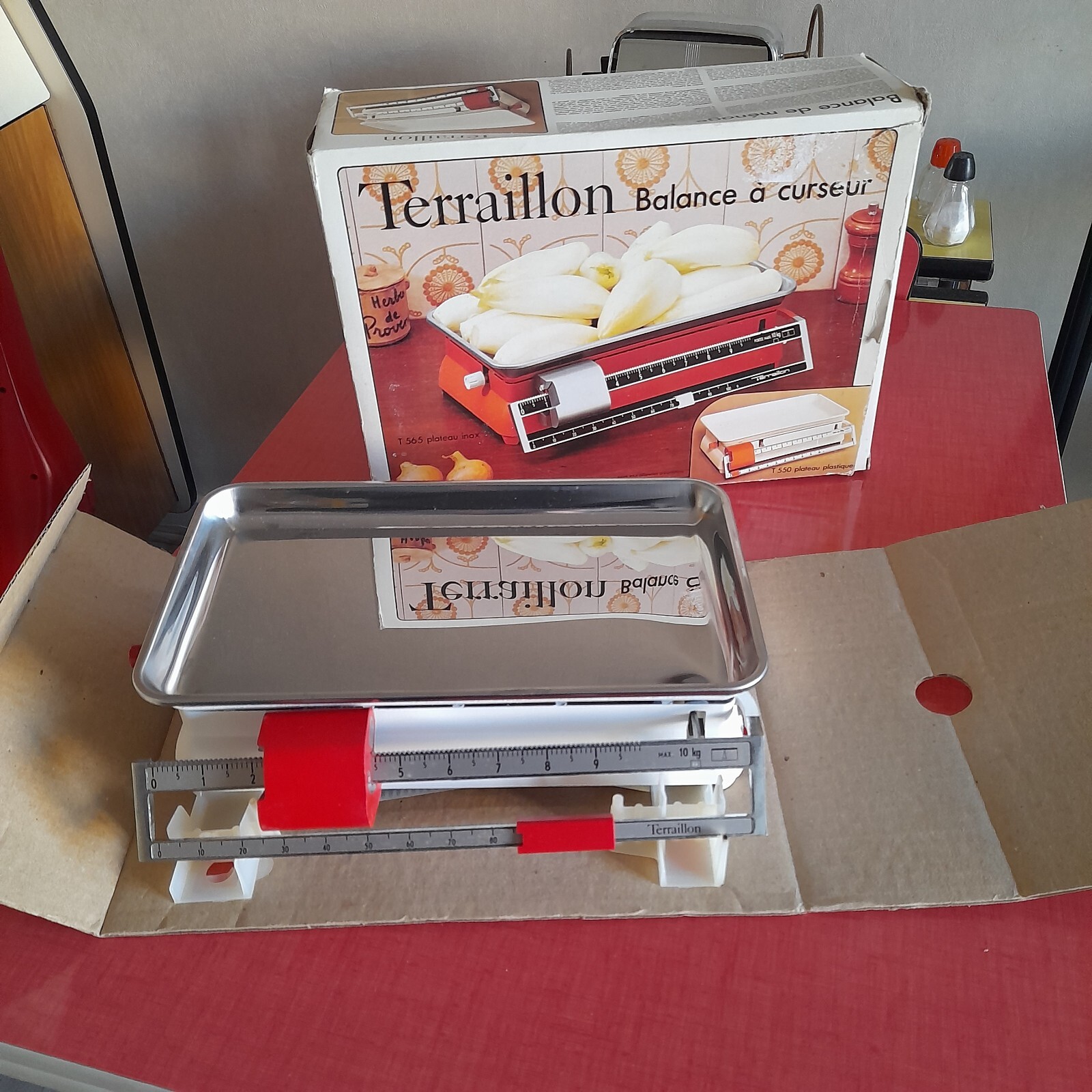 Balance Terraillon blanche souvenir d'enfance ustensile de cuisine d'époque