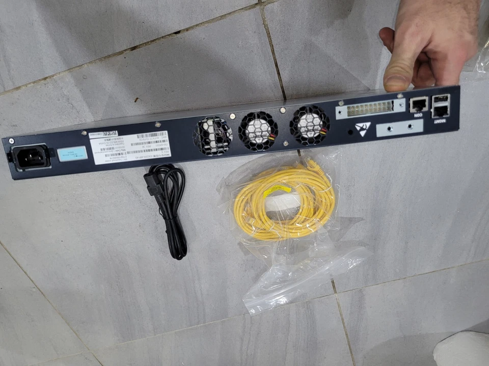 Juniper EX2200-48T-4G 48-Port RJ45 10/100/1000 L3 Switch 4x SFP Uplink Port - Image 3 of 4