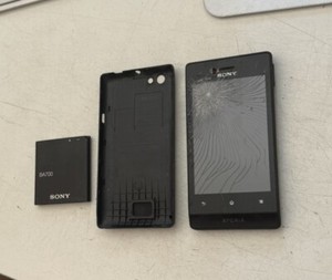 Sony Xperia Miro ST23i Teilespender Platine Kamera Deckel Mikro  Ok