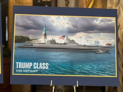 NEW ! 1/700 US ''Trump'' class battleship Unpainted