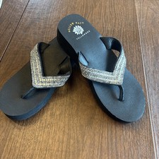 Yellow Box Mellow Mat Soriano Wedge Thing Flip Flops Rhinestone Accent 8.5 NWOB