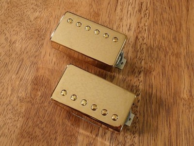 THE ''CUSTOM HUMBUCKER SET'' GOLD TRUE HISTORIC HUMBUCKER TONE UNPOTTED ALNICO 3