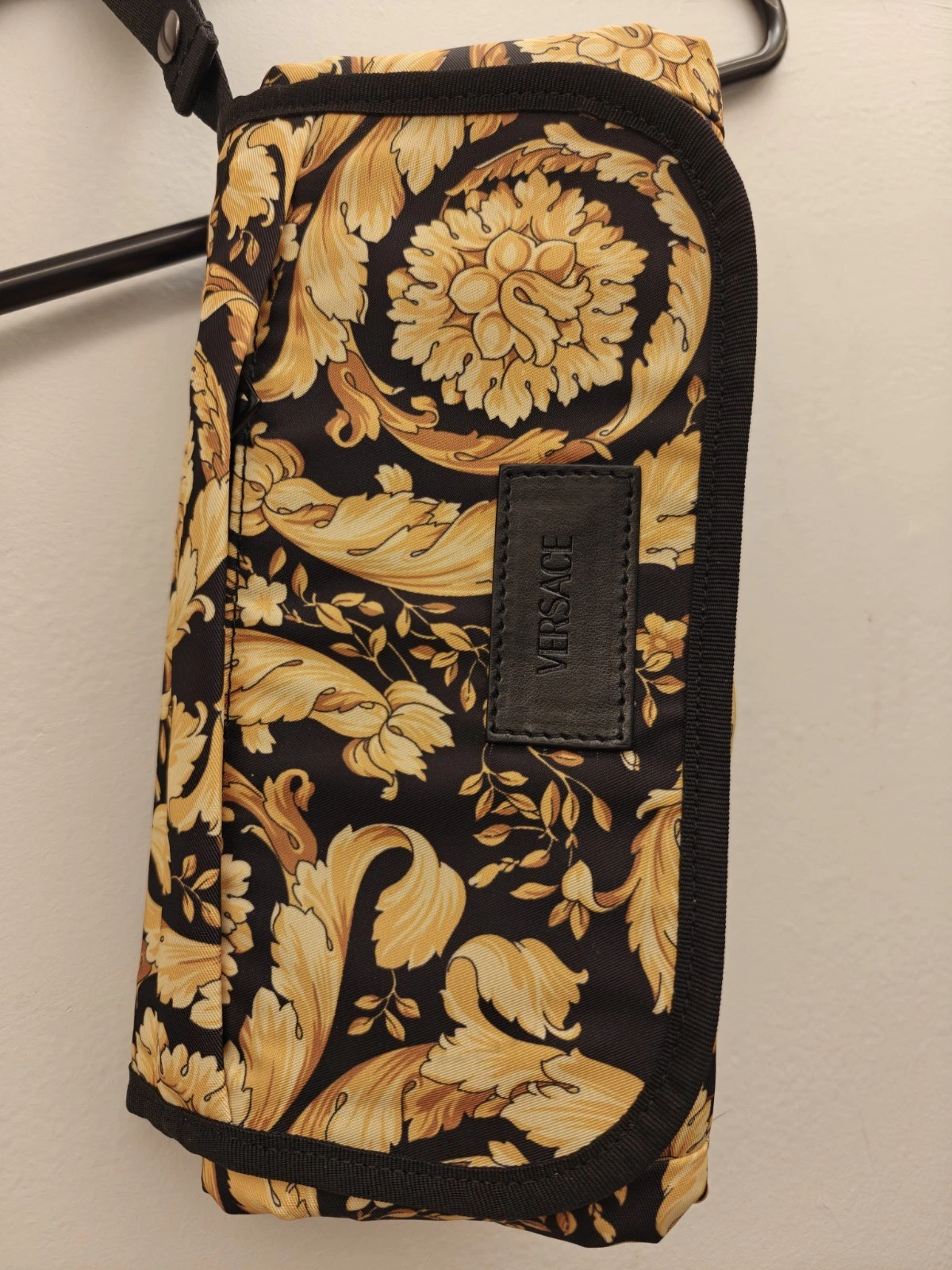 NEW Versace Barocco-print Portable Changing Mat
Opens in a new window or tab
