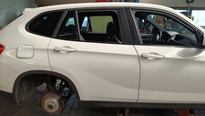 T�R Hinten Rechts BMW X1 sDrive20d E84 Farbe Alpinaweiss III ( 300 ) Geschlossen