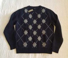 NEW MEN'S L J CREW LAMBSWOOL ARGYLE CREWNECK SWEATER IN NAVY F8215