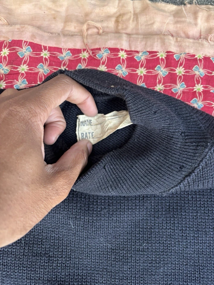 Conjunto de suéter y fondo de campana de marineros de la Marina de los Estados Unidos Segunda Guerra Mundial talla pequeña Foto 4 de 4