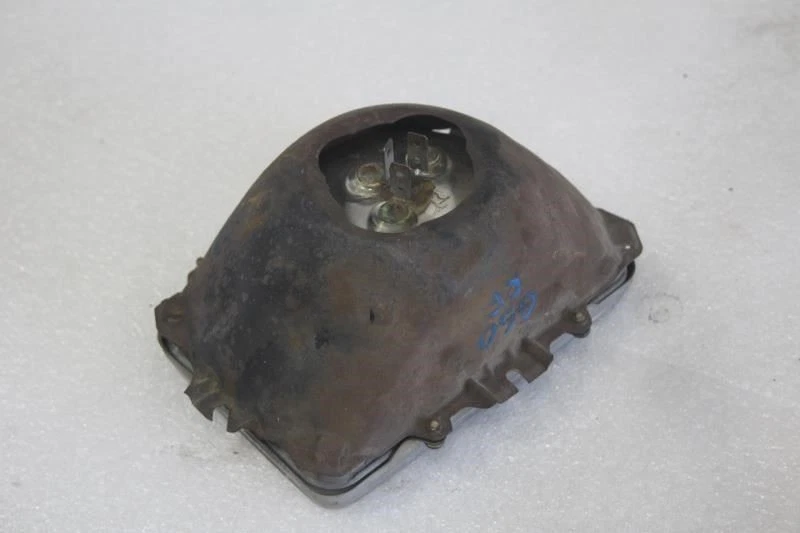 1983 FORD MUSTANG RIGHT PASSENGER SIDE HEADLIGHT HEADLAMP - Image 3 of 4