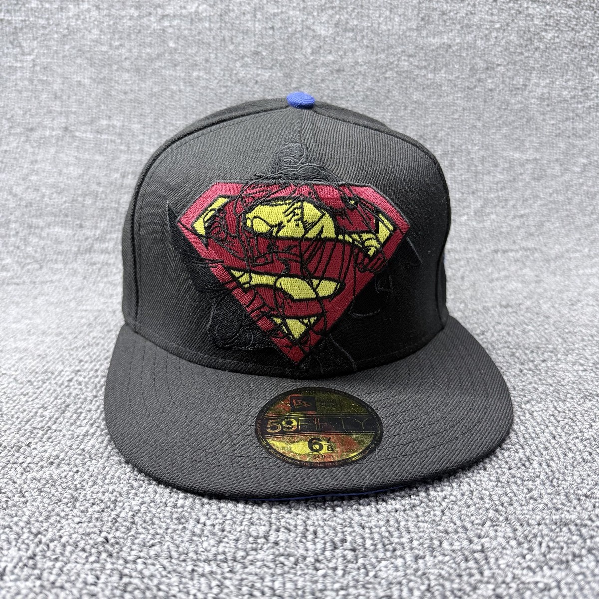 New Era 59FIFTY Superman Fitted Hat Black Blue Underbrim Size 6 7/8 DC Comics