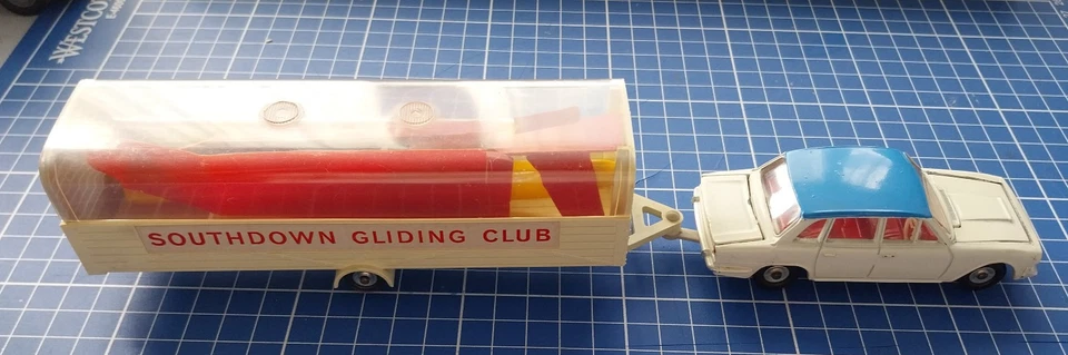 DINKY TOYS - 135/118 TRIUMPH 2000 & PLANEUR SOUTHDOWN GLIDING CLUB - 1963/1969 - Photo 3/4