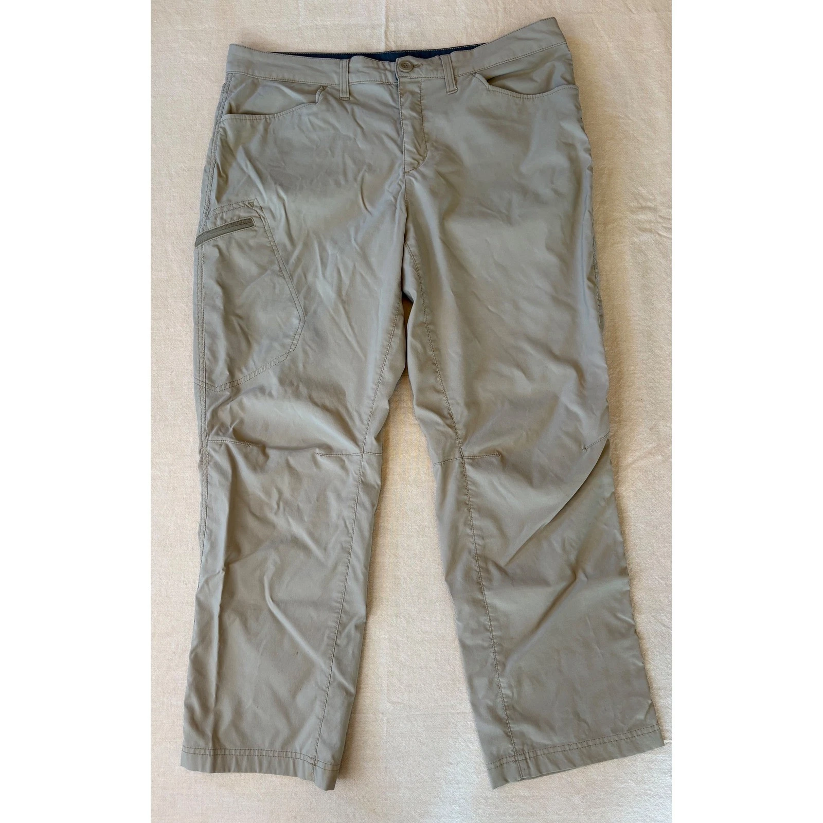Eddie Bauer Mens 37x29 Khaki Lightweight Outdoor Hiking Pants Nylon Spandex Zip