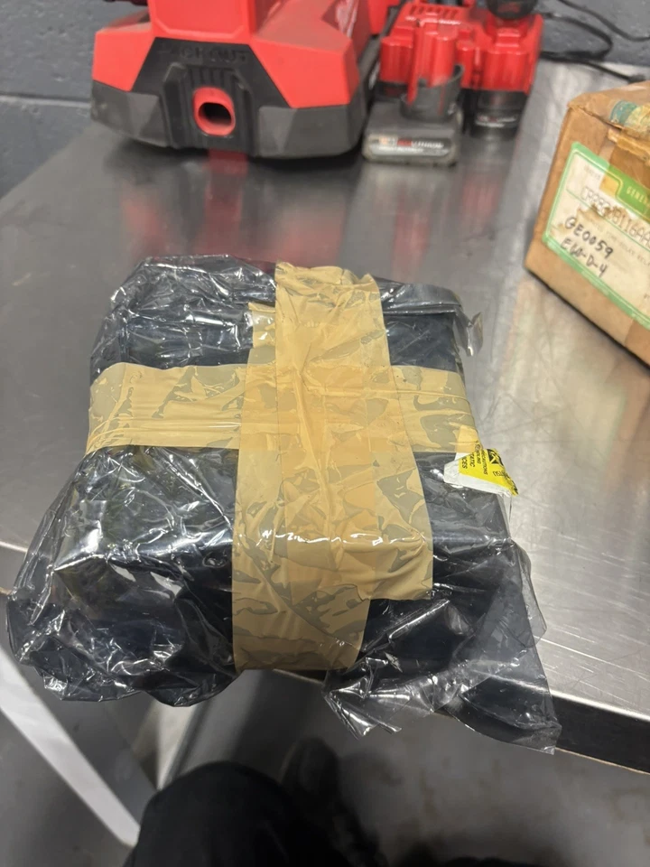 Fujitsu Switching Power Supply PSU 300W DPS-300AB-56 A NEW OPEN BOX - Image 2 of 3