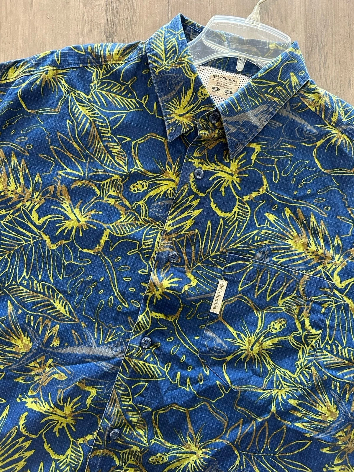 Columbia Sportswear Mens M Blue Floral Hawaiian Short Sleeve Button Front