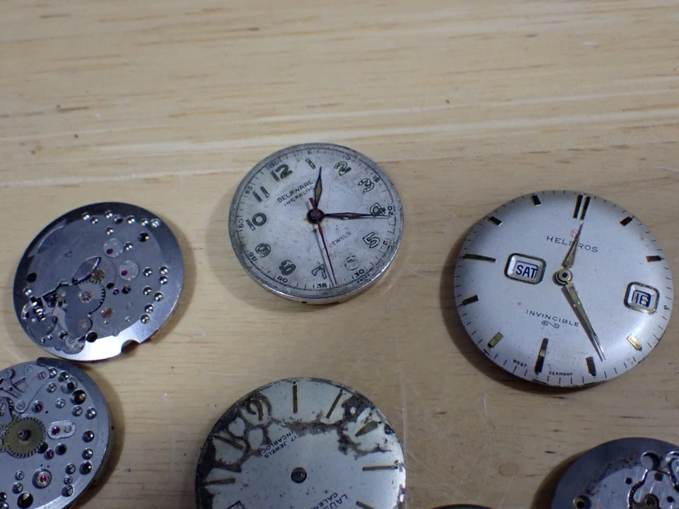 13 Men's Wristwatch Movement parts repair Elgin 823, Helbros, Baylor + 17 Jewel - Image 2 of 4