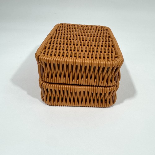 A New Day Picnic Style Faux Wicker Strawberry Travel Jewelry Organizer Case - Picture 6 of 7