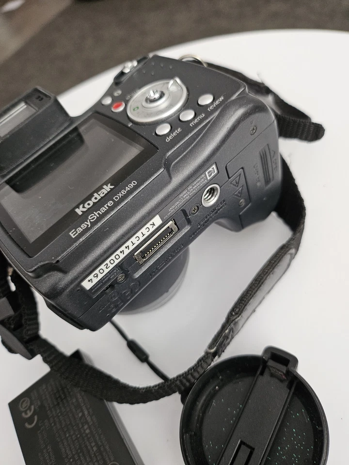 Kodak EasyShare Camera DX6490 - Image 3 of 4
