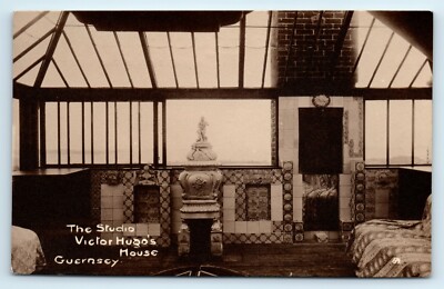 POSTKARTE GUERNSEY DAS STUDIO VICTOR HUGOS HAUS 